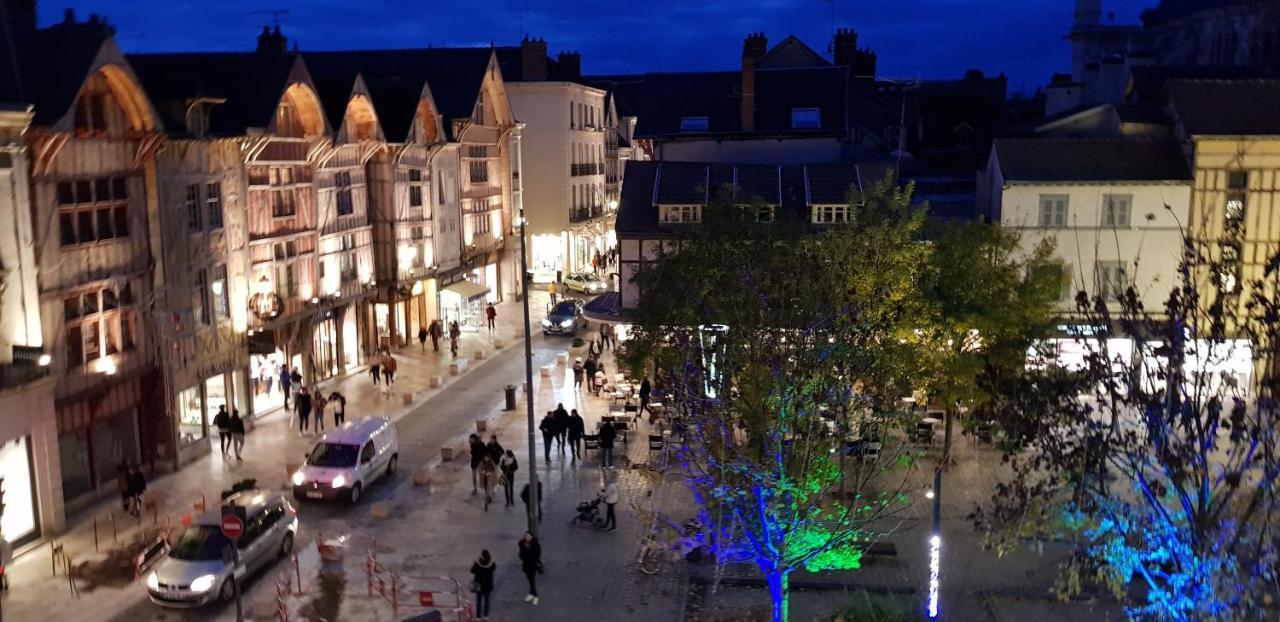 Au Coeur De Ville Troyes Exterior photo